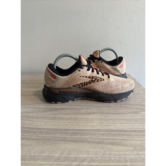 Brooks Adrenaline GTS 22 Womens Running Shoes Sz 9 B Run Wild Ginger Black - Picture 10 of 11